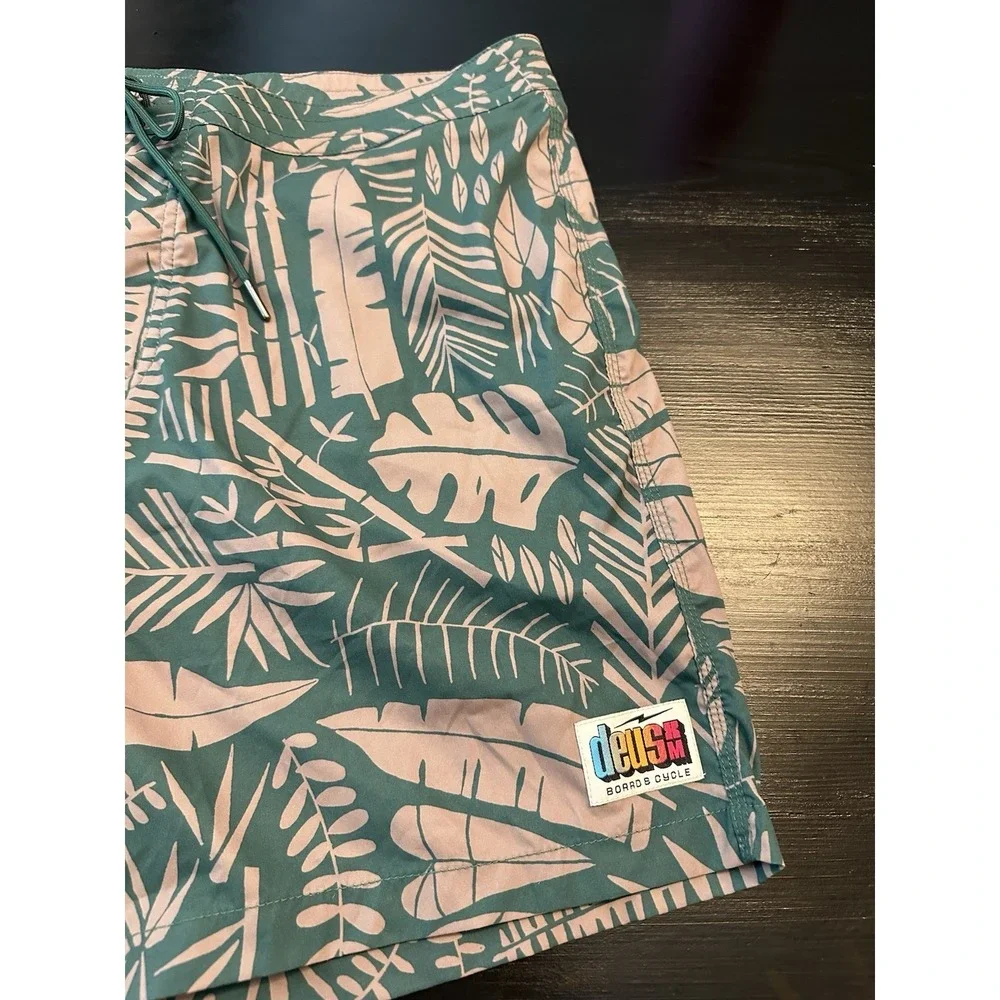 Deus Ex Machina Shorts Mens 38 Green‎ Boardshort All Over Print
